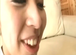 Cute brunette with a trimmed cooter fucks a dog